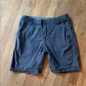 Columbia Gray Flat Front Shorts Casual Style- waist 30 / 10 inch inseam